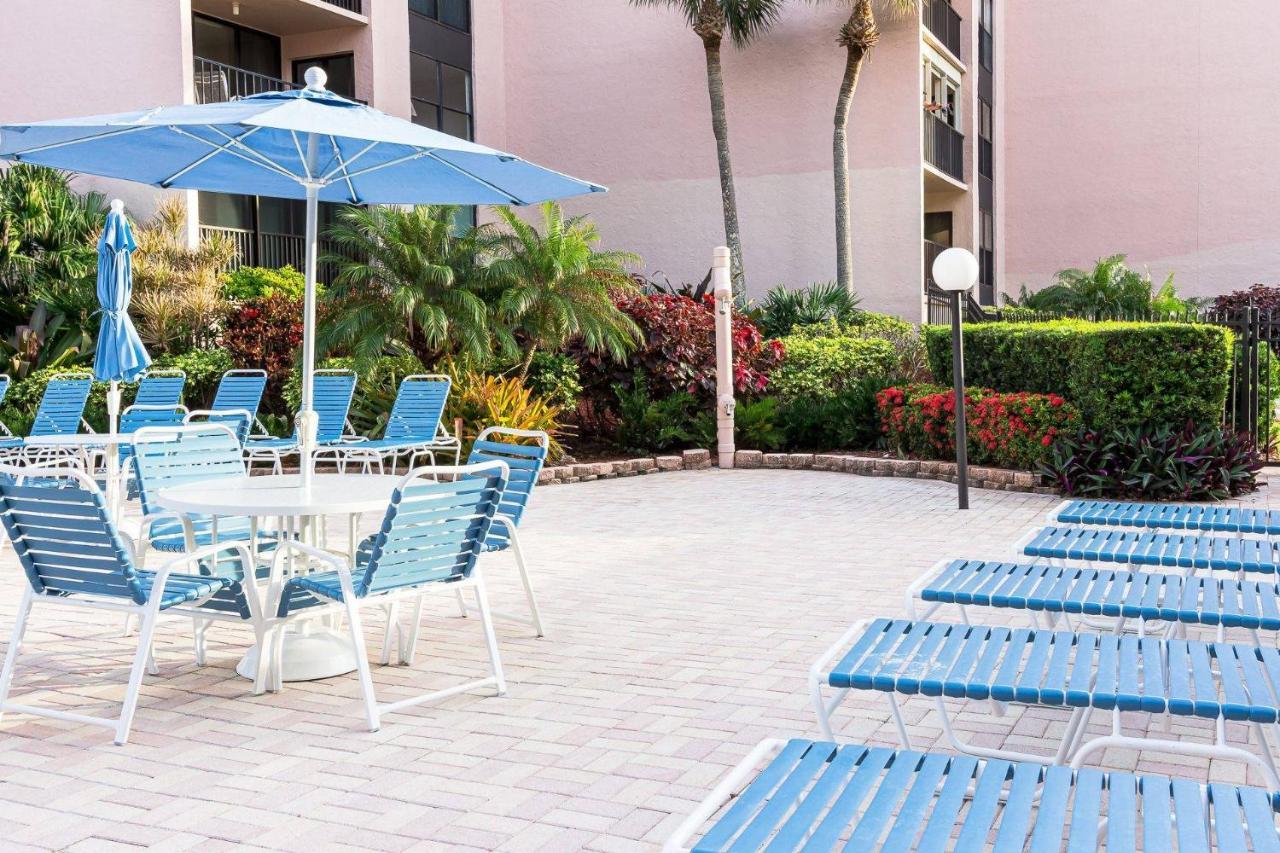 Siesta Breakers Penthouse On The Beach ซาราโซตา ภายนอก รูปภาพ
