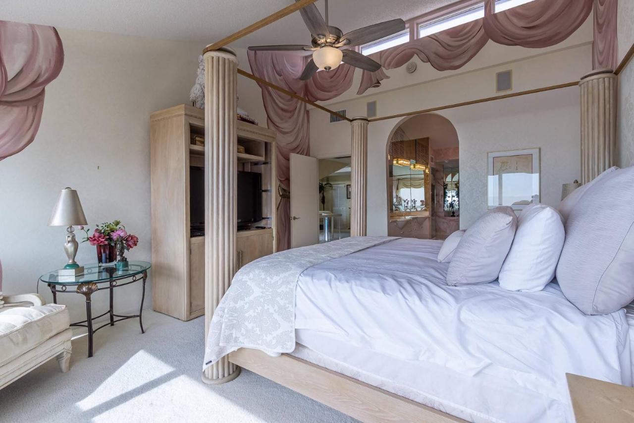 Siesta Breakers Penthouse On The Beach ซาราโซตา ภายนอก รูปภาพ
