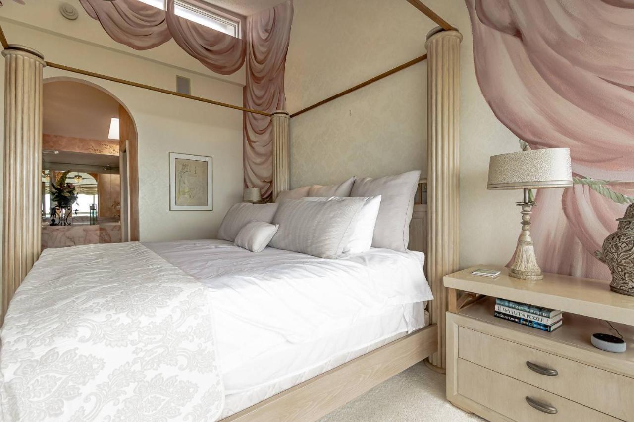 Siesta Breakers Penthouse On The Beach ซาราโซตา ภายนอก รูปภาพ